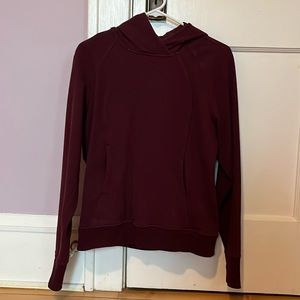 Lululemon scuba pullover sweatshirt, size 4 eggplant color. Very good condition!